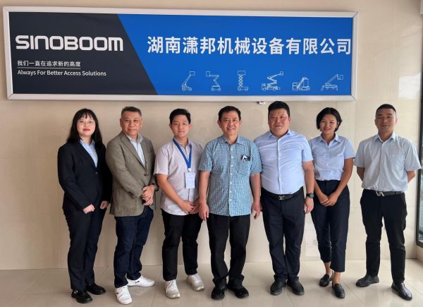 瀟邦機械再制造產(chǎn)品進軍全球市場 海外客商應(yīng)邀前來實地考察